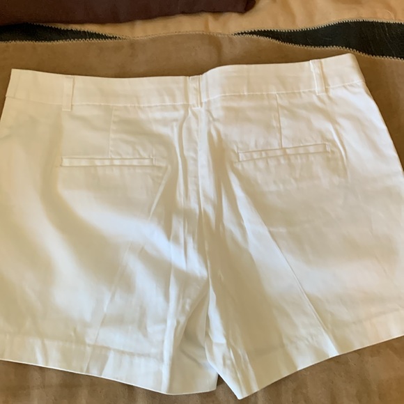 Women’s 3” inseam size 8 Venus solid khaki, white and black cotton shorts. - Picture 9 of 10